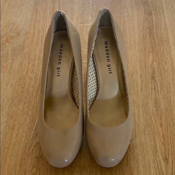 Beige/Nude Madden Girl heels - Picture 2 of 4